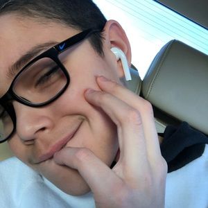 Meet your Posher, Isaac